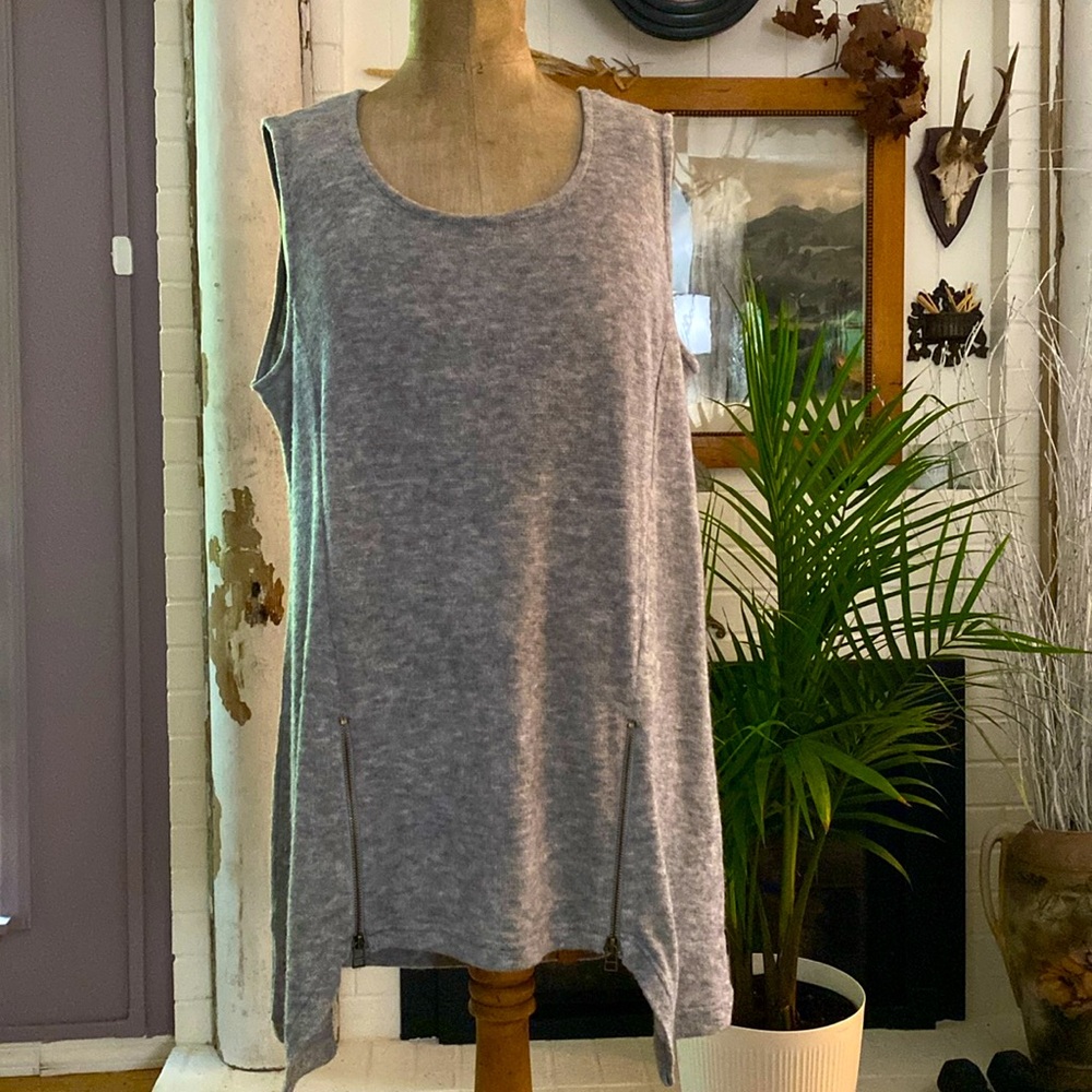 Simply Noelle brand L/XL over the hip pull over sweater vest.